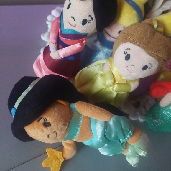 Disney Red and Yellow Plush Toy Collection - Picture 4 of 7